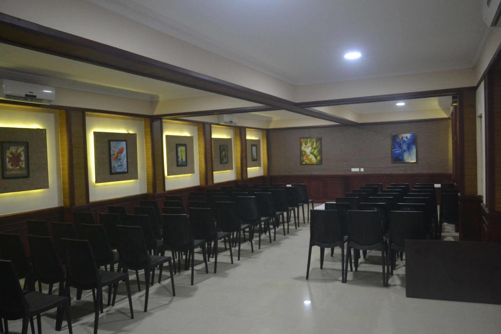 Atlas Airport Hotel Apartment Nedumbassery Εξωτερικό φωτογραφία